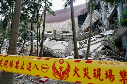Fábrica destruida por el terremoto en Nuevo Taipéi, este miércoles.