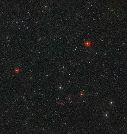 El cielo en torno a la estrella HD 95086, en la constelación de Carina, que tiene en órbita el planeta HD95086b.