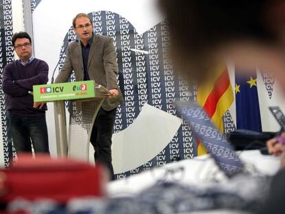 Joan Herrera y el coordinador general de EUiA, Joan Josep Nuet valorando los resultados de la jornada electoral del domingo.