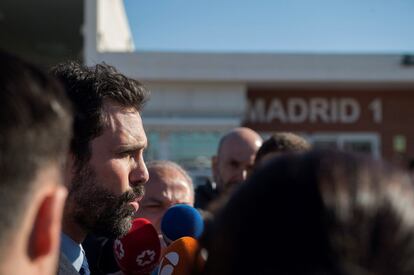 El Parlament de Catalunya, Roger Torrent, atiende a los medios de comunicación tras salir de la prisión de Alcalá Meco donde este martes visitó a la expresidenta del Parlament Carme Forcadell y la exconsellera Dolors Bassa, a una semana del inicio del juicio por el 'procés', señalado para el próximo martes día 12 de febrero.