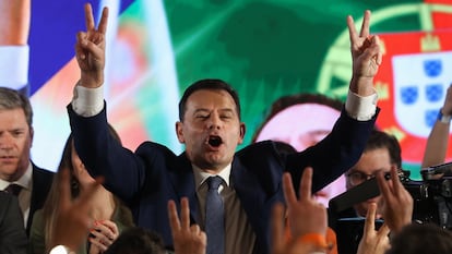 Luís Montenegro, celebra su victoria en las elecciones portuguesas.