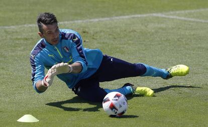 Gianluigi Buffon en un entrenamiento con Italia.