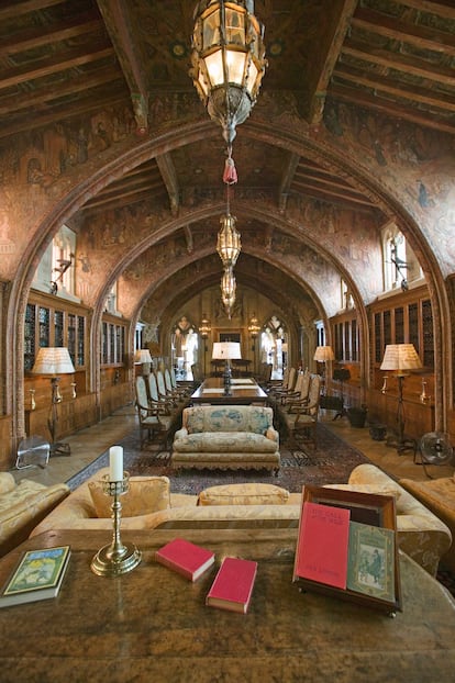 La biblioteca gótica del castillo Hearst.