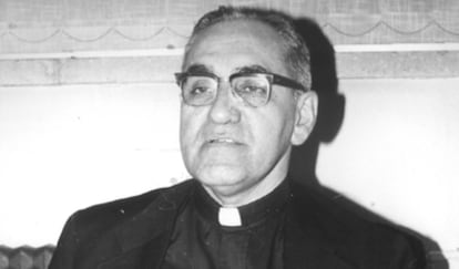 El arzobispo Monseñor Óscar Romero en una fotografía de archivo.