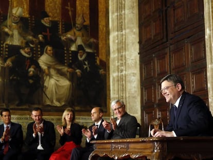 El presidente Ximo Puig con los alcaldes de las grandes ciudades valencianas.