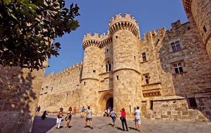 Entrada al palacio del Gran Maestre de Rodas. 