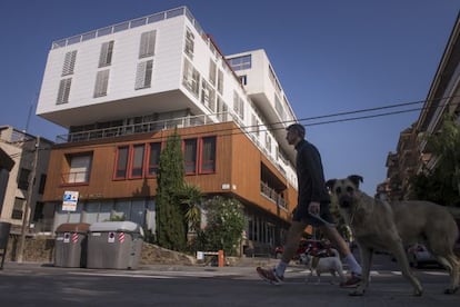 Fachada del Colegio de M&eacute;dicos de Barcelona (COMB)