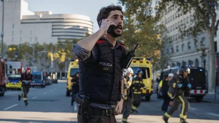 ‘Cronos’: buscando a los bárbaros de Las Ramblas