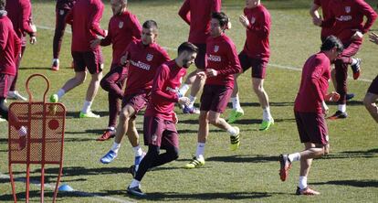 El Atlético de Madrid en pleno entrenamiento para el próximo partido ante el Valencia