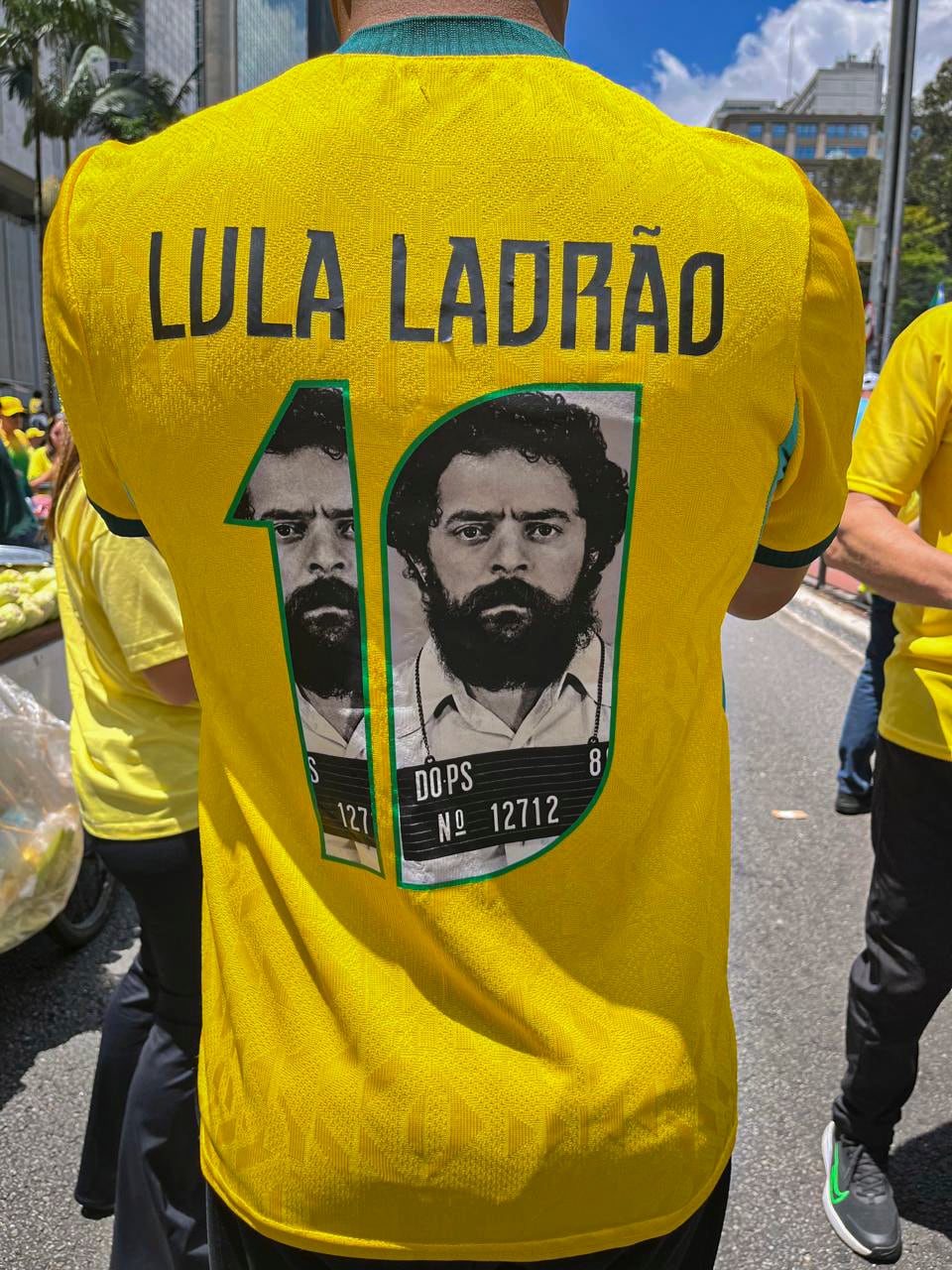 Bolsonaro reúne una marea amarilla para echar a Lula y emprender el cambio en Brasil