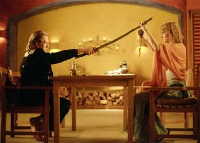 Uma Thurman, a la derecha, en la película de Quentin Tarantino <i>Kill Bill Vol. 2. </i>