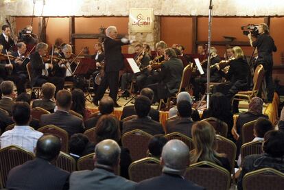 Daniel Barenboim, ayer en Gaza durante el concierto.