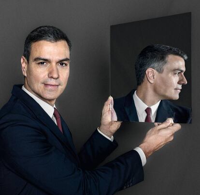 Pedro Sánchez (Madrid, 1972), posando en La Moncloa el pasado jueves 24, día de la exhumación de Franco.