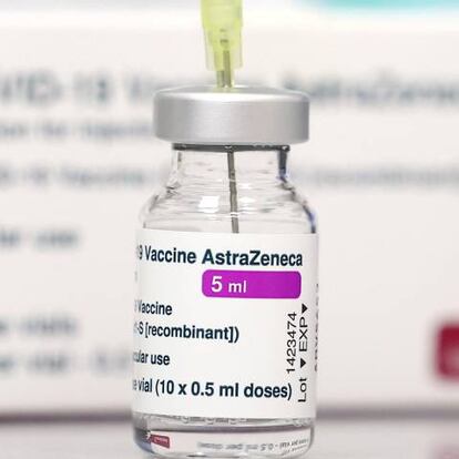 Vial de la vacuna de AstraZeneca