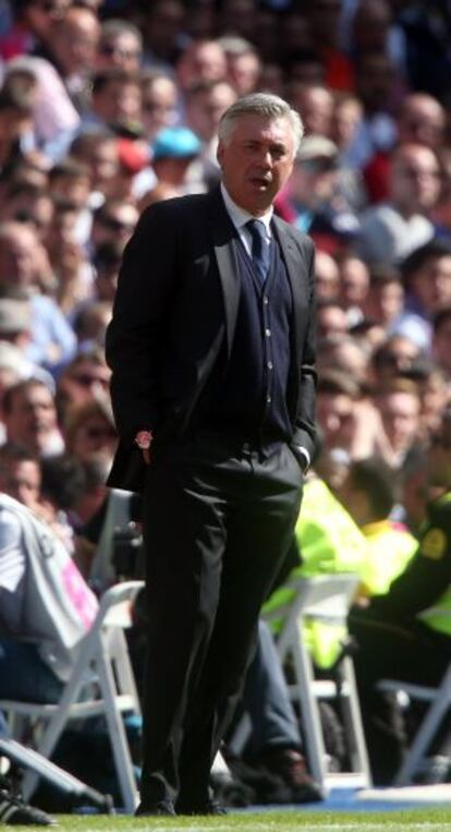 Ancelotti, en un momento del partido ante el EIbar.