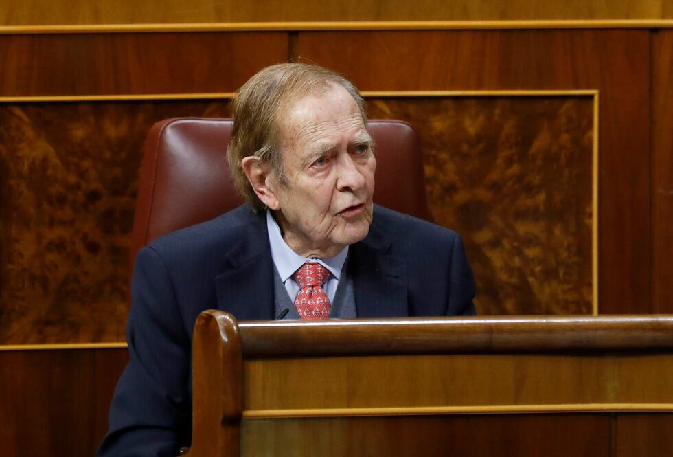 La moción de censura de Vox y Tamames al Gobierno, en imágenes | Fotos ...
