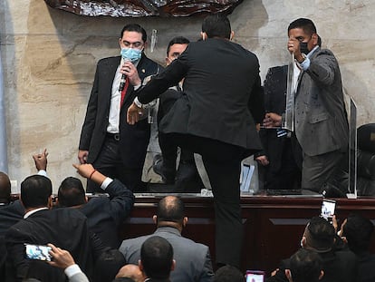 Una escena al interior del Congreso hondureño, este viernes.