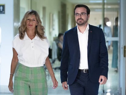 Yolanda Díaz, vicepresidenta segunda del Gobierno, y el ministro de Consumo, Alberto Garzón, este lunes.