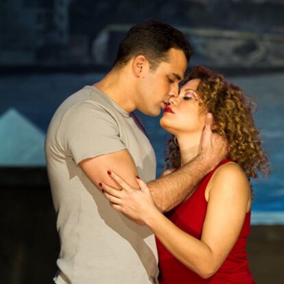 Una escena de <i>Bésame mucho, El musical de las pasiones.</i>