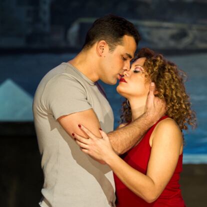 Una escena de <i>Bésame mucho, El musical de las pasiones.</i>