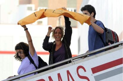 Los 14 miembros de la ONG han llegado al puerto de la Luz en Las Palmas.