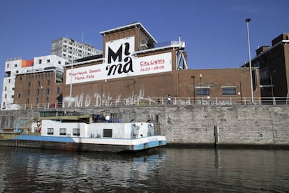 Vista do MIMA, às margens do canal Charleroi, em Bruxelas.