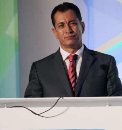 En la imagen el gobernador de Colima, Mario Anguiano Moreno.