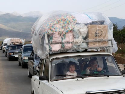 Armenios de Nagorno Karabaj abandonaban Azerbaiyán el pasado 29 de septiembre, después de que las tropas de Bakú se hicieron con el enclave.