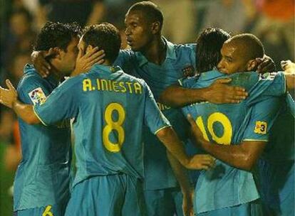 Los jugadores del Barça celebran uno de los goles