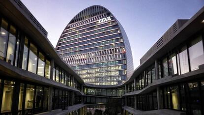 Sede operativa de BBVA en Madrid, edificio La Vela