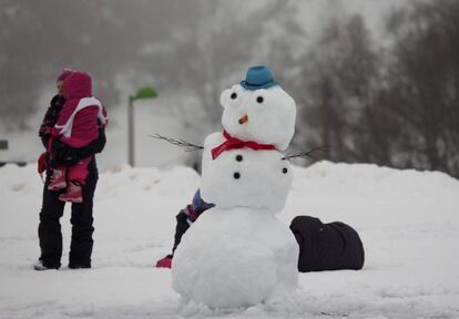 Un muñeco de nieve, en Pedrafita do Cebreiro (Lugo).