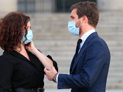 Isabel Díaz Ayuso y Pablo Casado, en el homenaje de Estado por las víctimas del coronavirus el pasado julio.