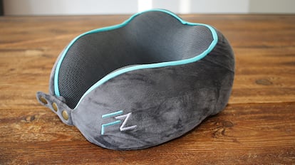 Lo más destacado de la almohada FlowZoom Comfy es la estabilidad que proporciona al cuello en cualquier posición.