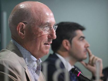 Serra, en su presentaci&oacute;n como vicepresidente deportivo del Betis. 