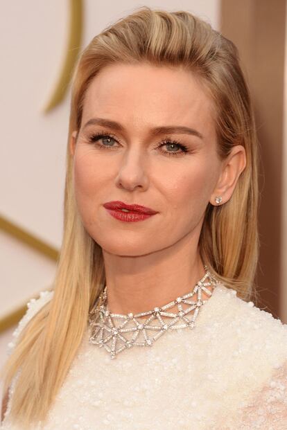 Naomi Watts lució espectaculares joyas y complementos de Bulgari.