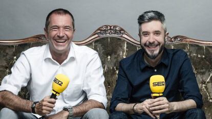 Los periodistas de la Cadena Ser, Manu Carre&ntilde;o, nuevo director de El Larguero, y Dani Garrido, nuevo director de Carrusel Deportivo.