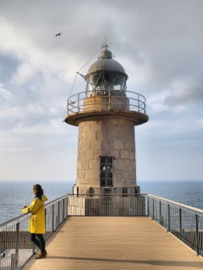 No farol de Santa Catalina, em Lekeitio (Biscaia), explicam as técnicas de navegação marítima.