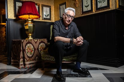 Moisés Kaufman, director of Venezuelan-American theater and playwright, at the Room Mate Alba hotel in Madrid on June 12.