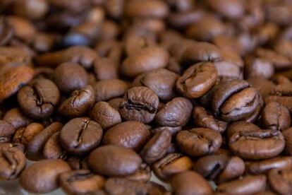 Granos de café de Finca La Laja ya tostados