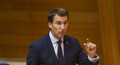 Alberto Núñez Feijóo en la sesión de control en el Parlamento de Galicia.