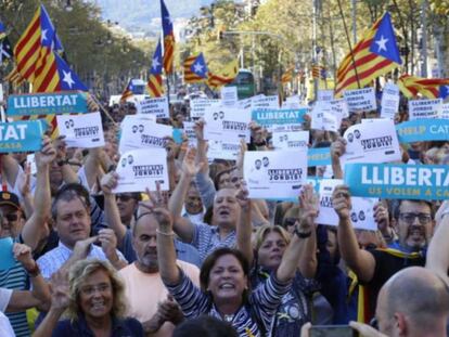 Manifestants als passeig de Gràcia de Barcelona.