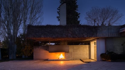 Imagen del fotolibro Miradas cruzadas. La Casa Carvajal, de Cristina Rodríguez de Acuña