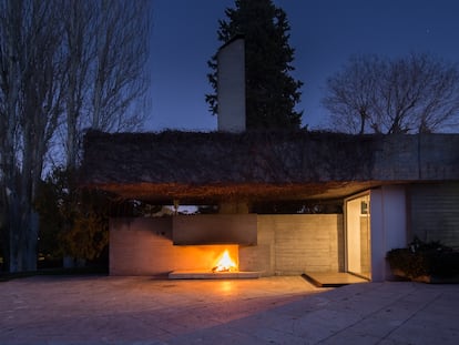 Imagen del fotolibro Miradas cruzadas. La Casa Carvajal, de Cristina Rodríguez de Acuña