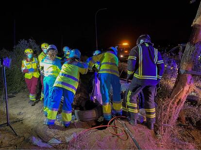 Lugar del accidente con tres muertos en Móstoles en una imagen de  Emergencias 112 Comunidad de Madrid