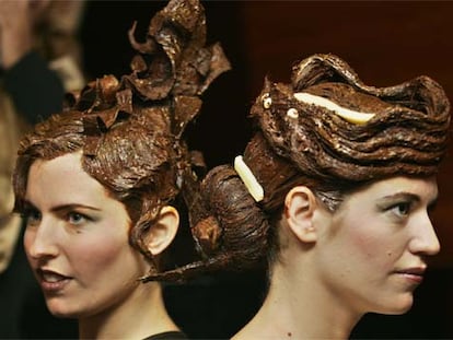 Dos peinados de Yolanda Aberasturi para la Feria del Chocolate.