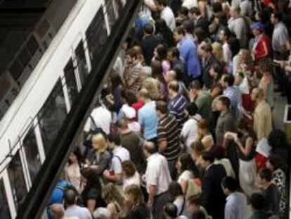 Aglomeraciones en el Metro de Madrid