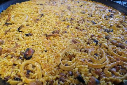 Está en Valencia, por supuesto que tiene arroces