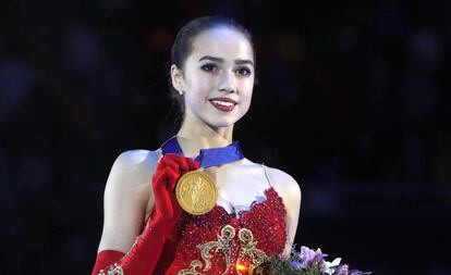 Zagitova, con el oro europeo.