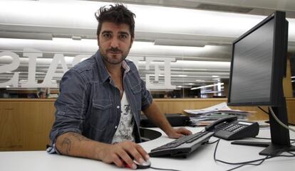 Antonio Orozco en la redacción de EL PAÍS en 2011.