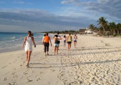 Excursión por la playa de Tulum, en la Riviera Maya (México), organizada por el Bikini Bootcamp.